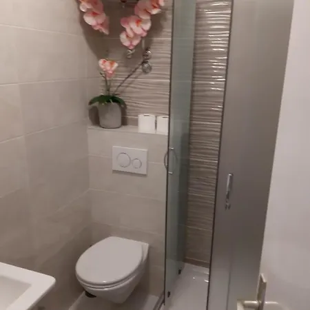 Q&w Apartment *